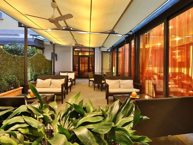 Worldhotel Casati 18 Milan 4*,