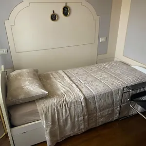  Apartment Ginevra Italy