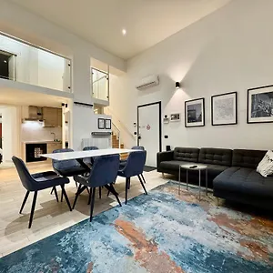 Apartamento Future, Milán