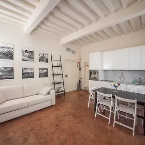 https://appartamenti-i-priori.it-tuscanyhotel.com