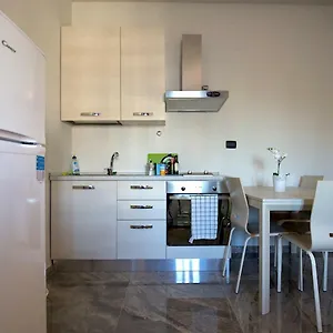 https://venus-immobiliare.it-lombardy.com